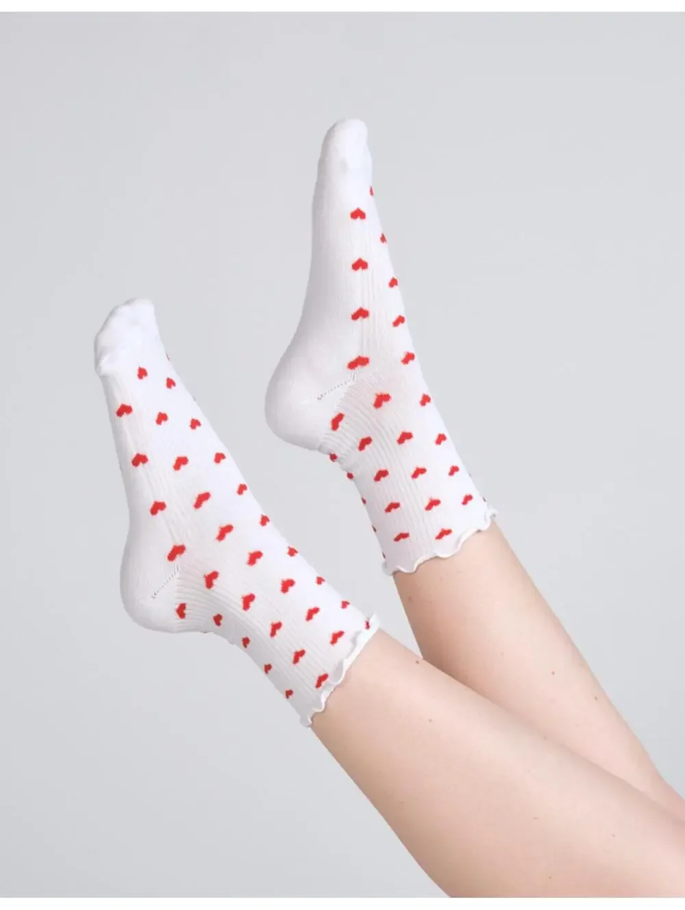 Everyday Ruffle Heart Sock